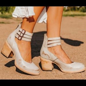 New Freebird by Steven Randi Ice heels size 6